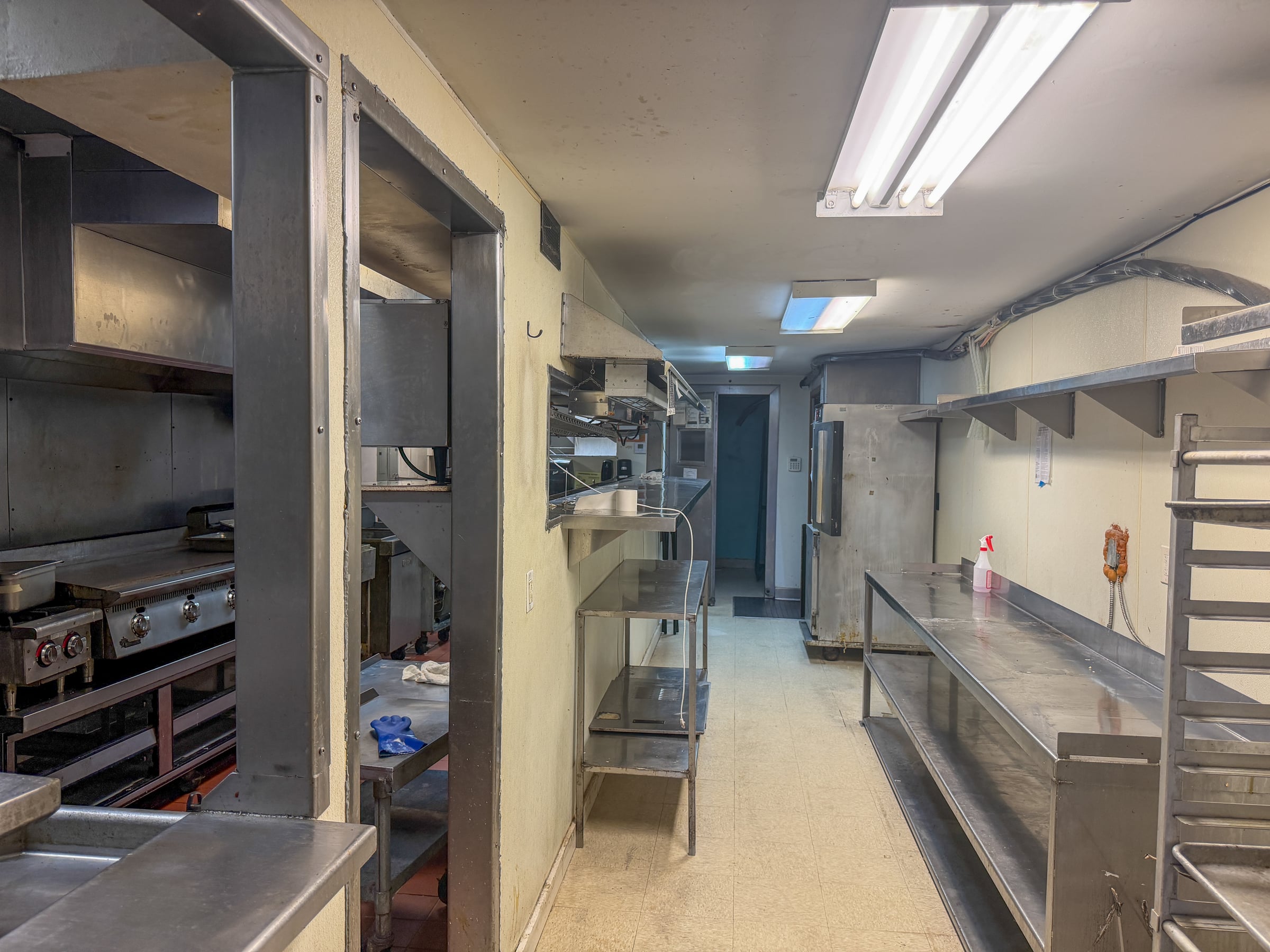 Turnkey Restaurant For Lease - Thumbnail 5
