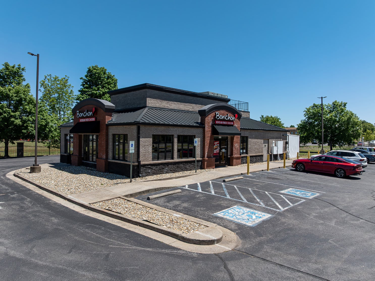 2,765 SF Turnkey Drive-Thru Building - Image 1