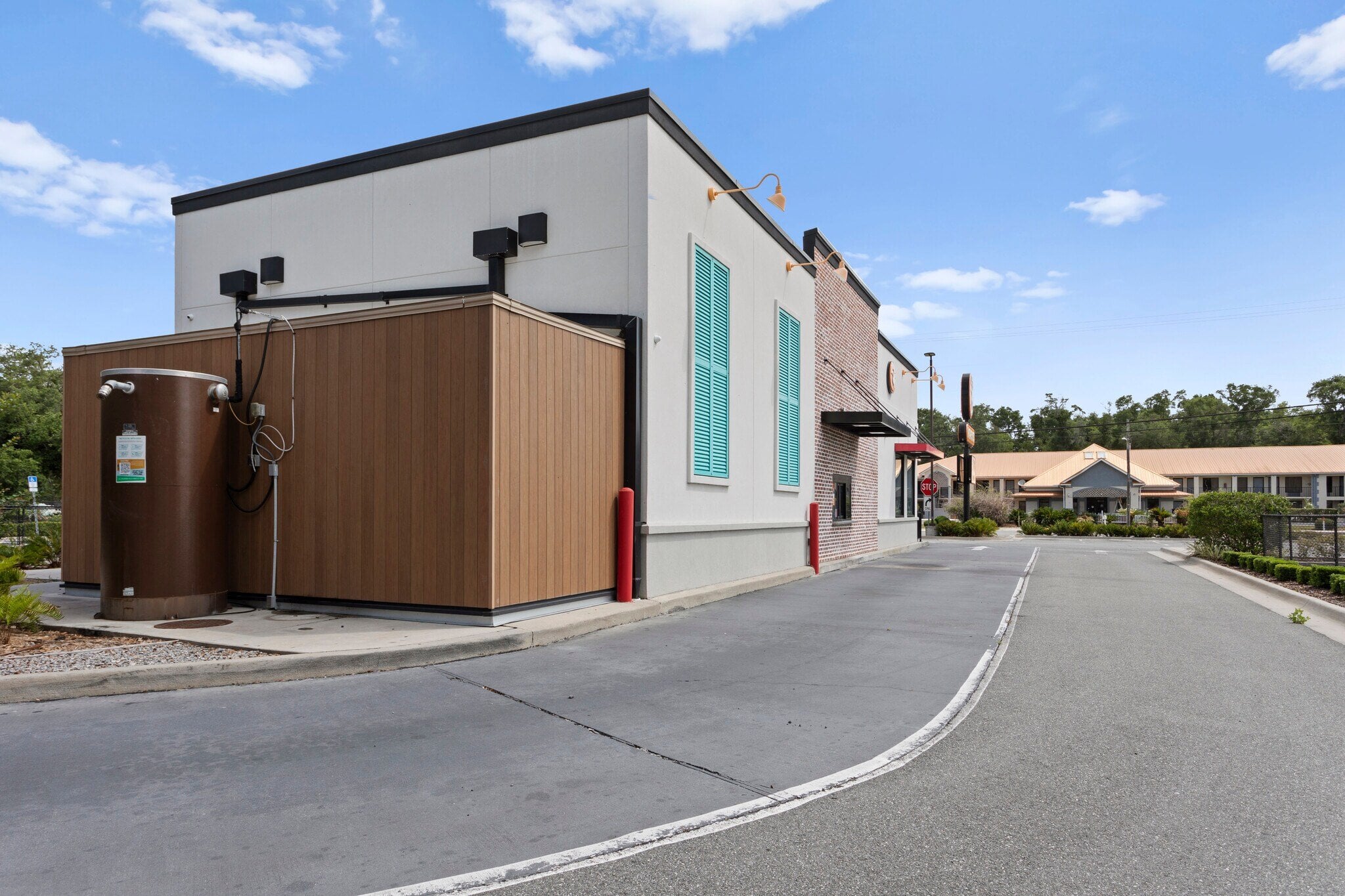 Drive-Thru Restaurant for Lease in Chiefland, FL, 2,146 SF - Thumbnail 1