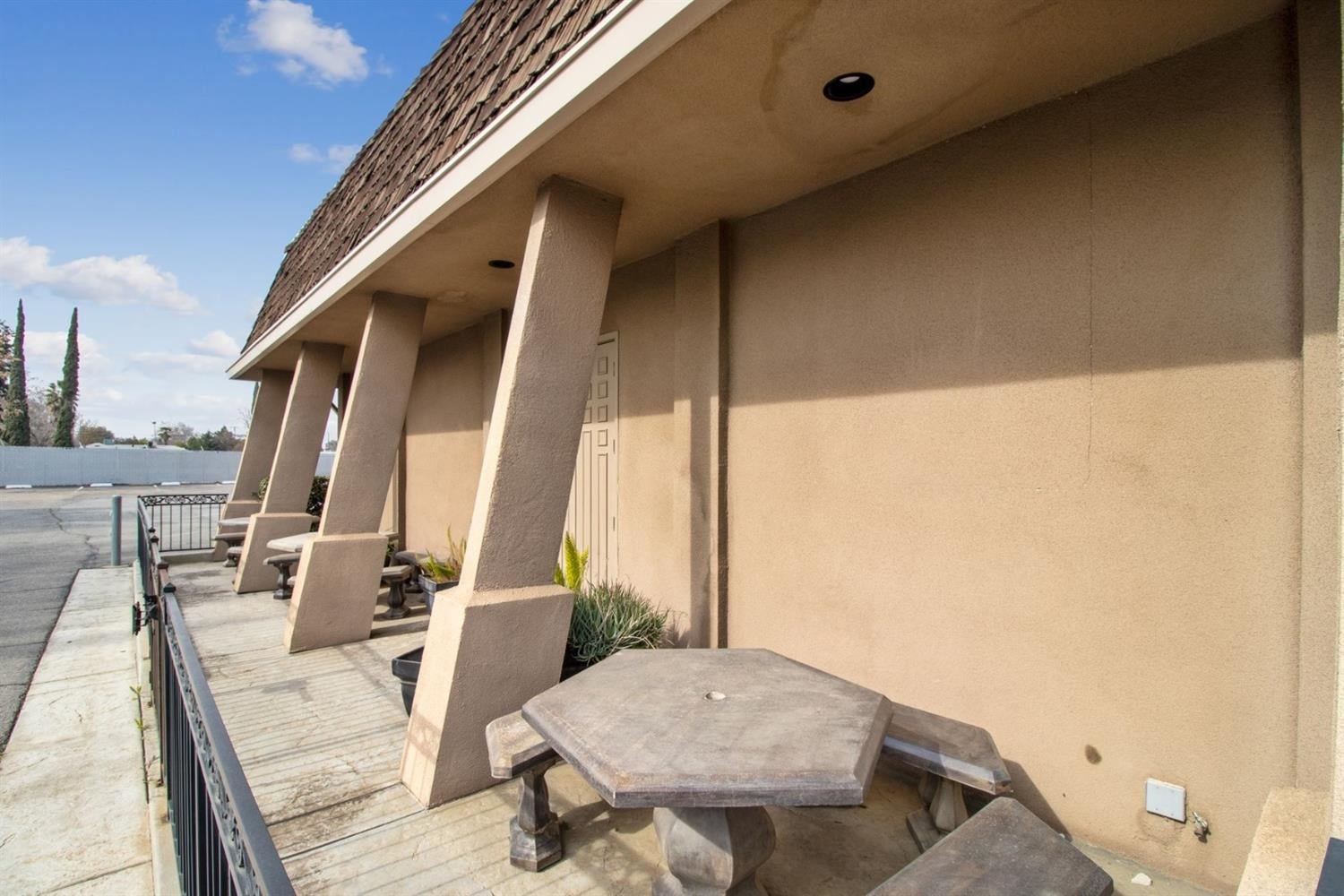 Vacant Commercial Opportunity