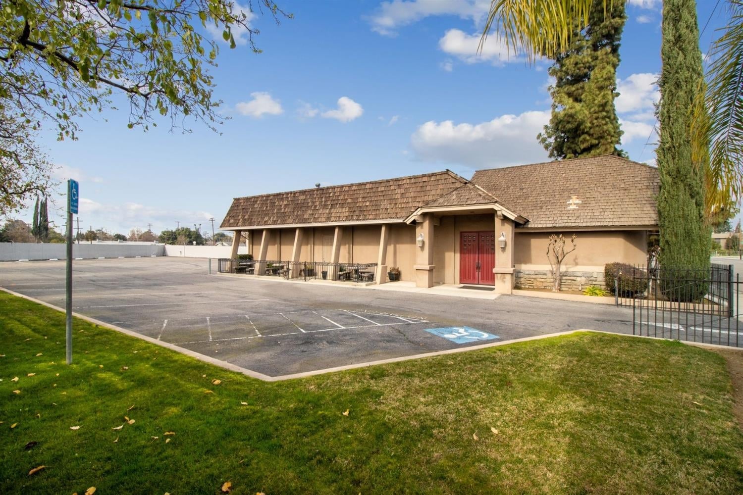 Vacant Commercial Opportunity