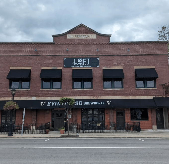 Multi-Use Full Restaurant for Sale in Crete, IL