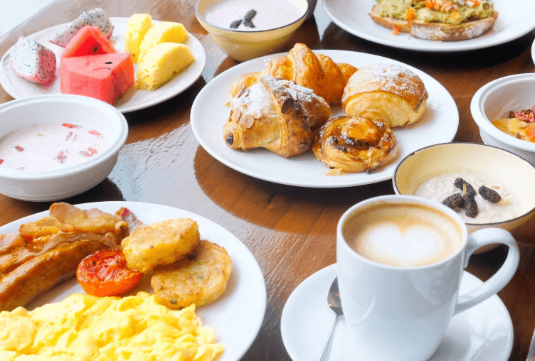 8 Locations in 3 States Urban-Focused Breakfast Chain Available