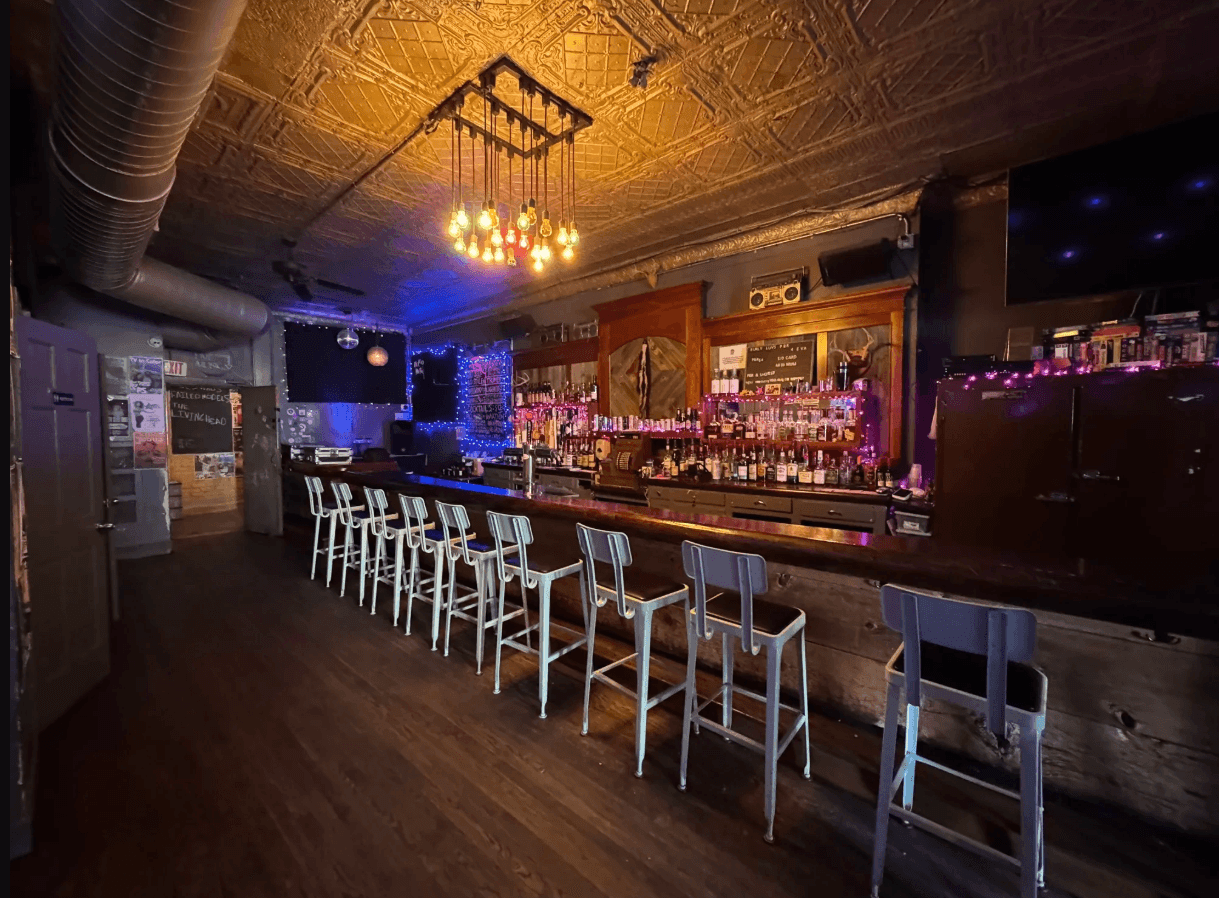 The Burlington | Tavern with Real Estate - Thumbnail 2