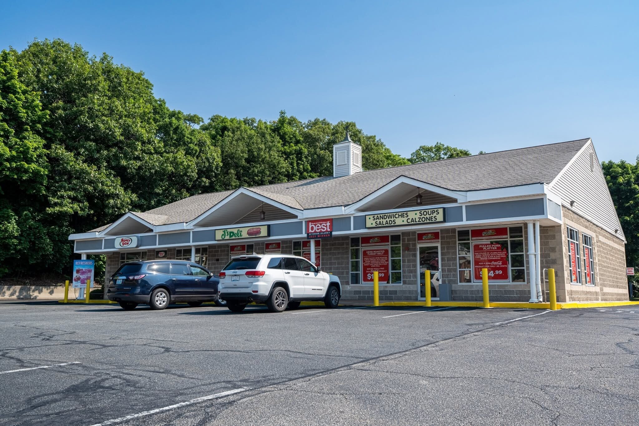 Multi-Use Full Restaurant for Lease in Woonsocket, RI, 2,800 SF - Thumbnail 2
