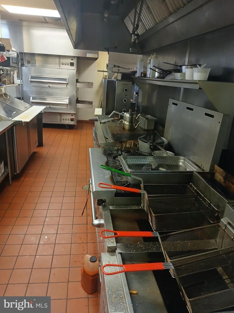 Full Restaurant for Sale in Lumberton Township, NJ, 1,800 SF - Thumbnail 1