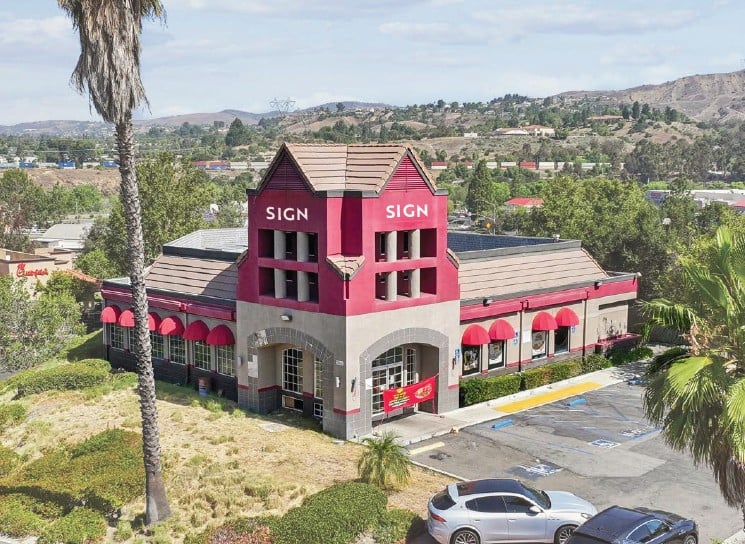 Full Restaurant for Lease in Yorba Linda, CA, 5,000 SF - Thumbnail 2