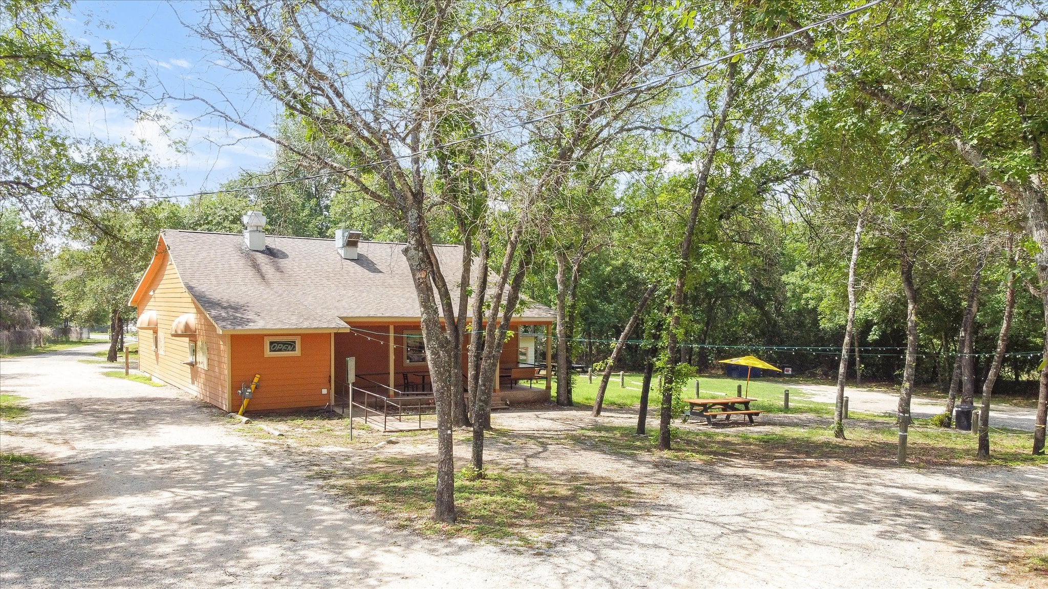 Full Restaurant for Sale in Elmendorf, TX, $540K - Thumbnail 1