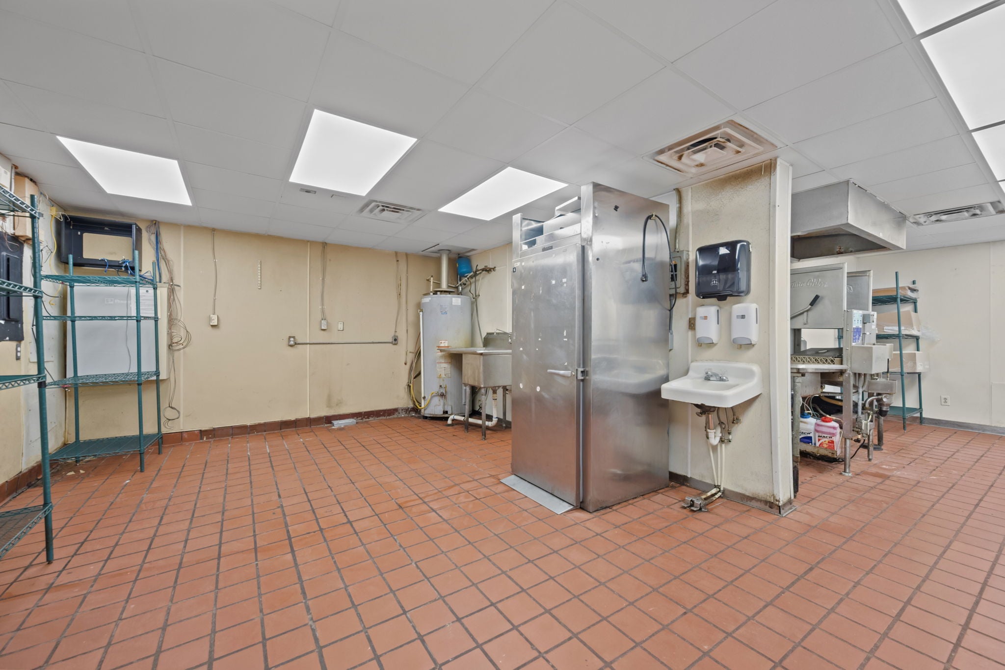 Full Restaurant for Sale in Jacksonville, NC, $725K - Thumbnail 4