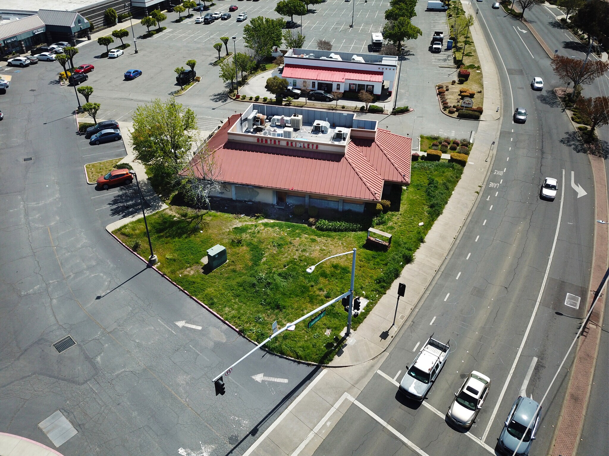 Full Restaurant for Lease in Pittsburg CA - Thumbnail 2