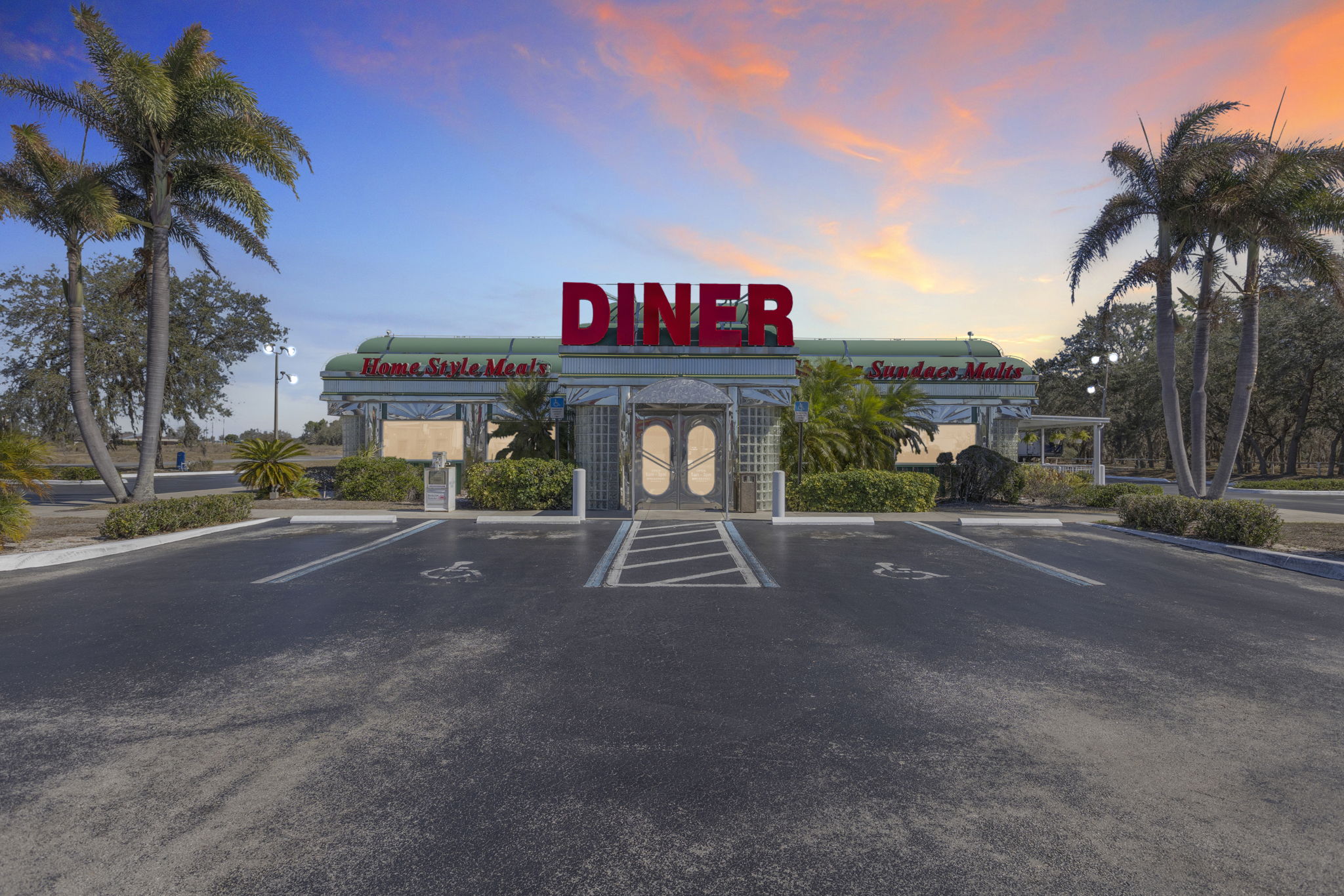 Full Restaurant in Sebring FL - Image 11