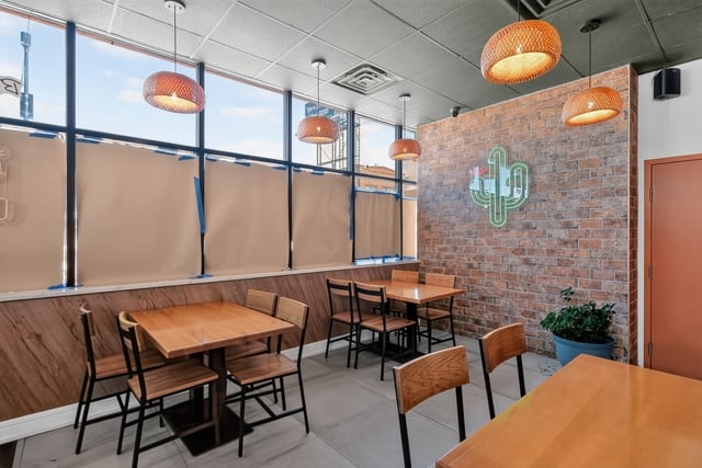 Multi-Use Full Restaurant for Lease in Chicago, IL, 1,086 SF - Thumbnail 3