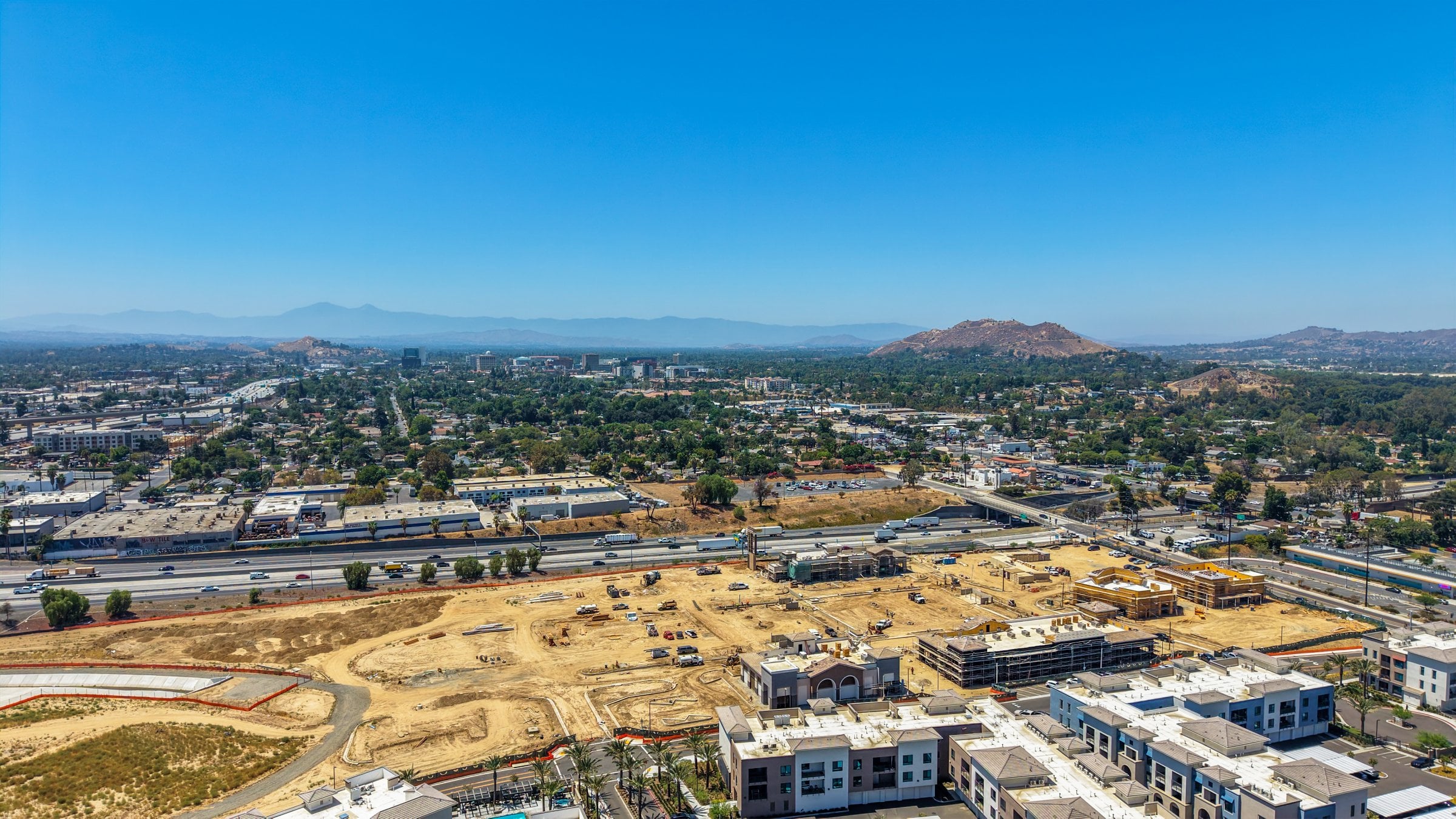 New Mixed-Use Development in The Heart Of Riverside - Thumbnail 3