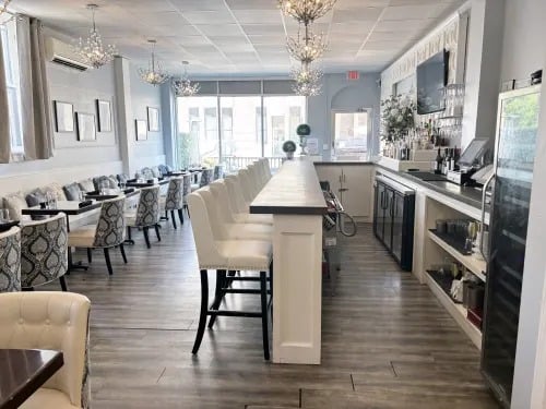 Buffalo, NY , Full Service Restaurant - Thumbnail 1