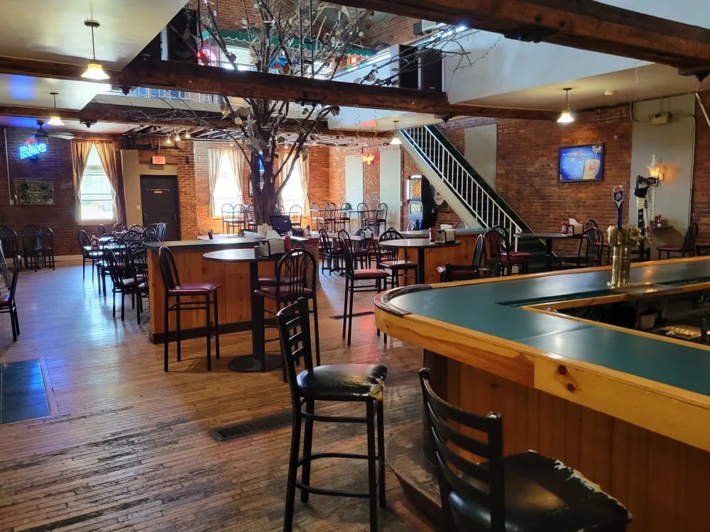 Elmira NY Full Service Restaurant - Thumbnail 3