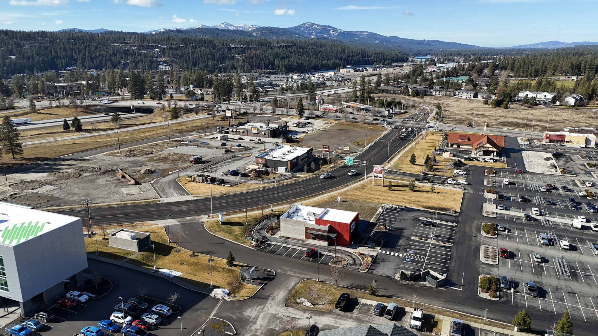 Prime Drive-Thru at The Crossroads W/ Additional Pad - Thumbnail 2