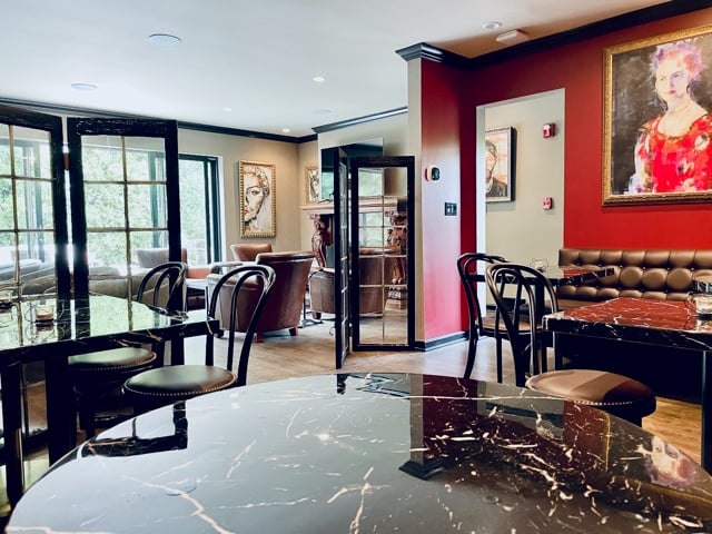 Prime Restaurant Opportunity in Highwood - Thumbnail 4