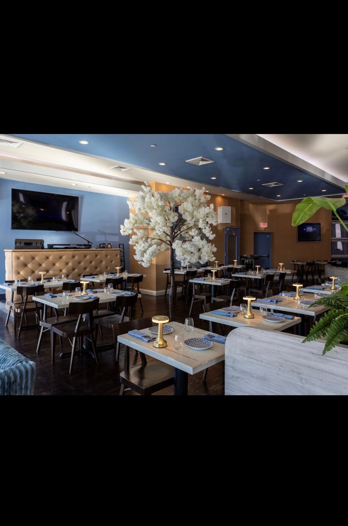 Full Restaurant for Lease in Queens, NY