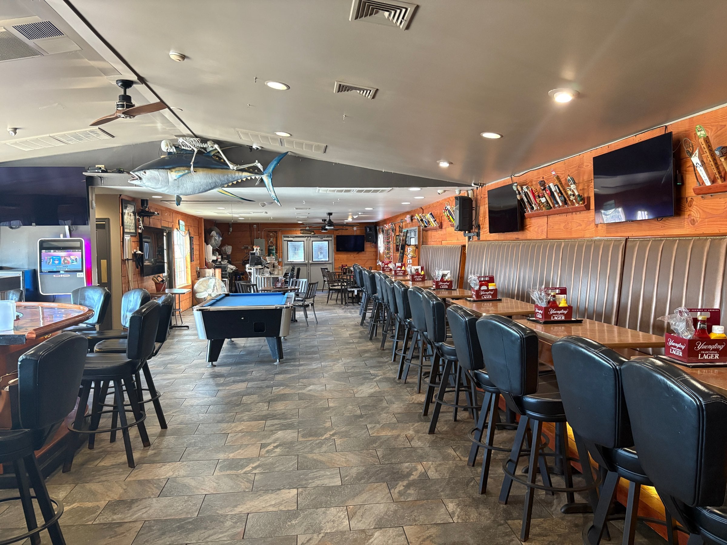 Established Bar & Restaurant For Sale - Thumbnail 2