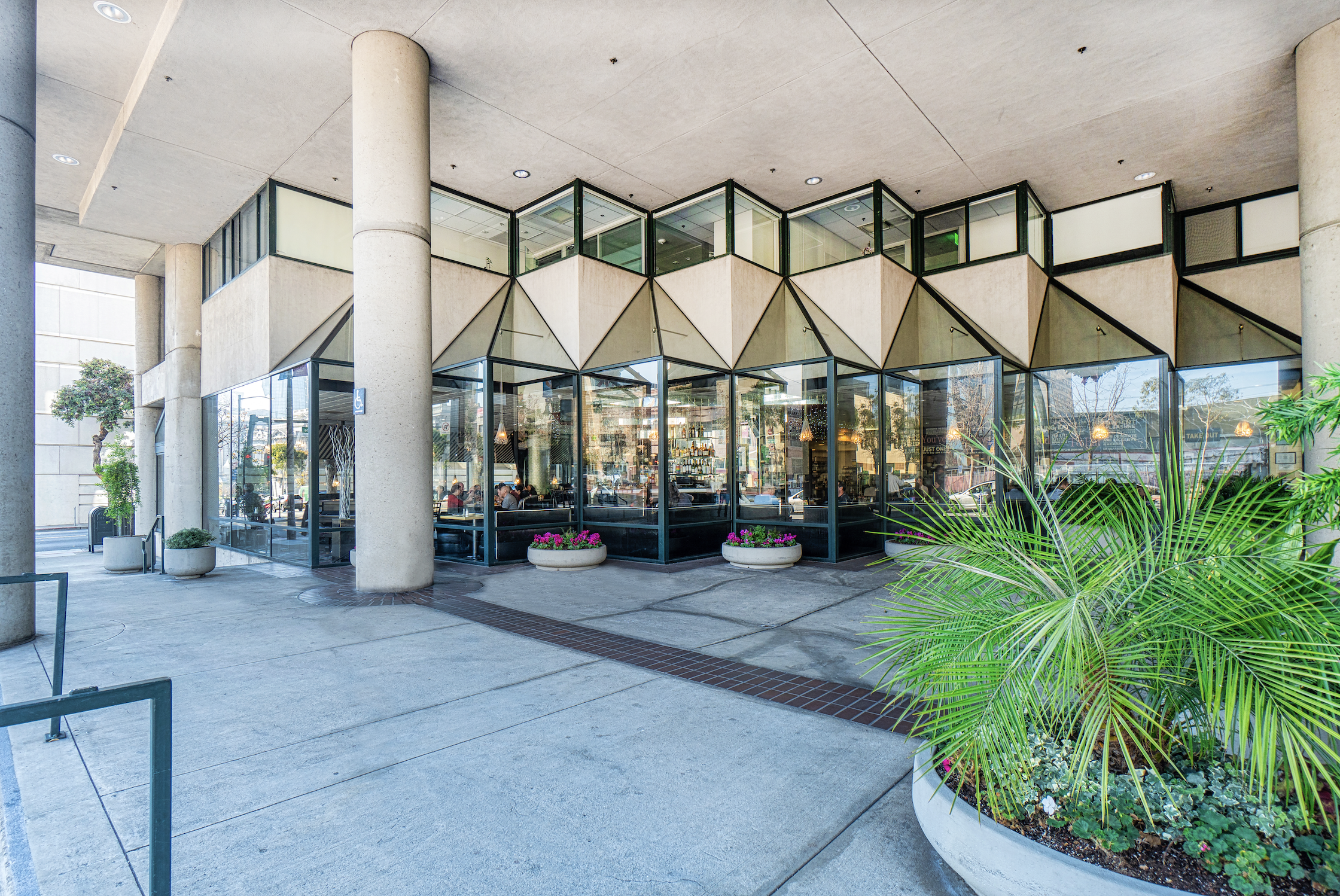 Full Restaurant for Lease in San Francisco CA - Thumbnail 3