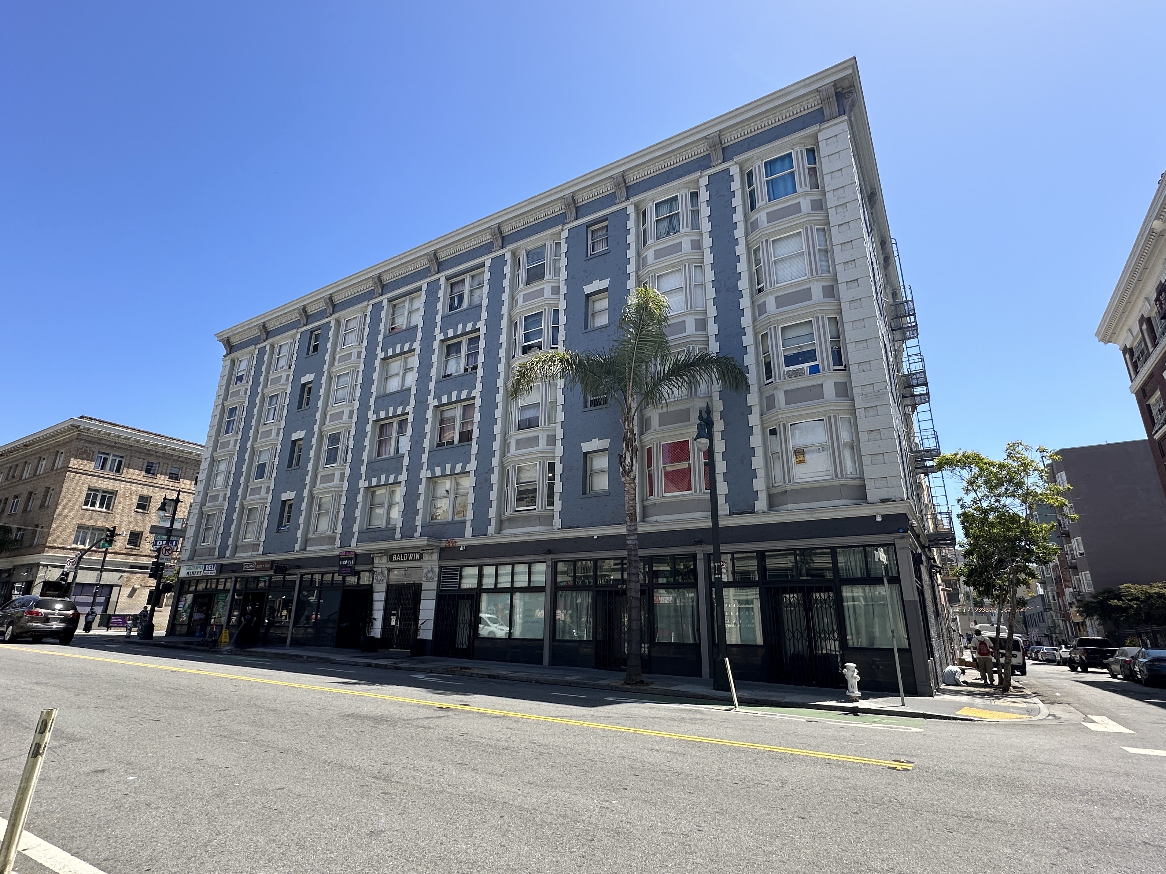 Full Restaurant for Lease in San Francisco CA - Thumbnail 1