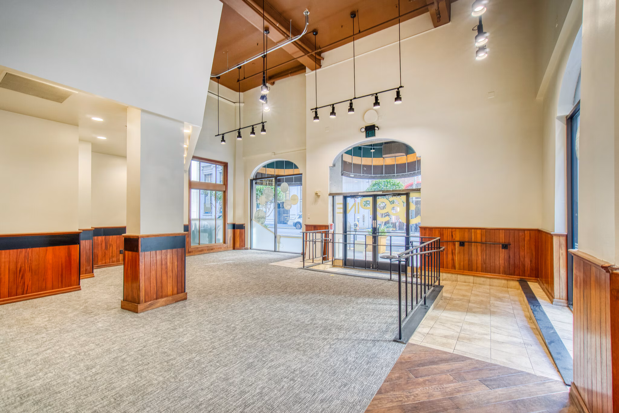 Non Hooded for Lease in San Francisco CA - Thumbnail 4