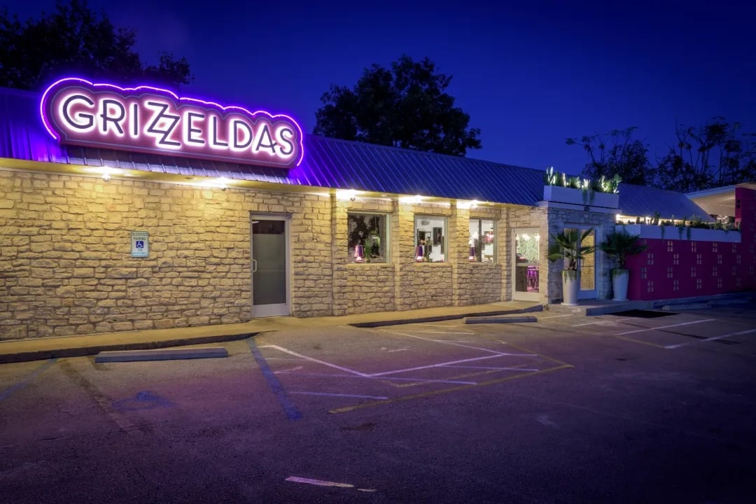Full Restaurant for Lease in Govalle, Austin, TX – 2,612 SF