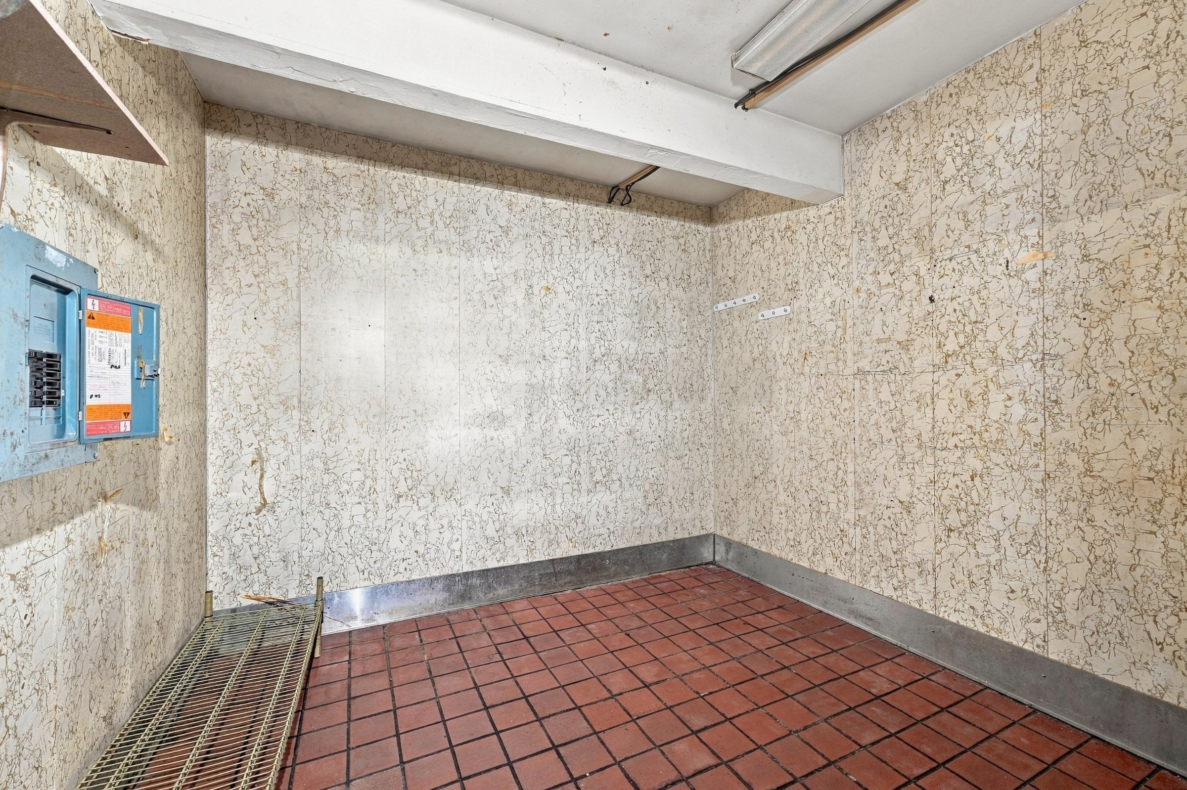 Drive-Thru Opportunity For Sale - Thumbnail 2