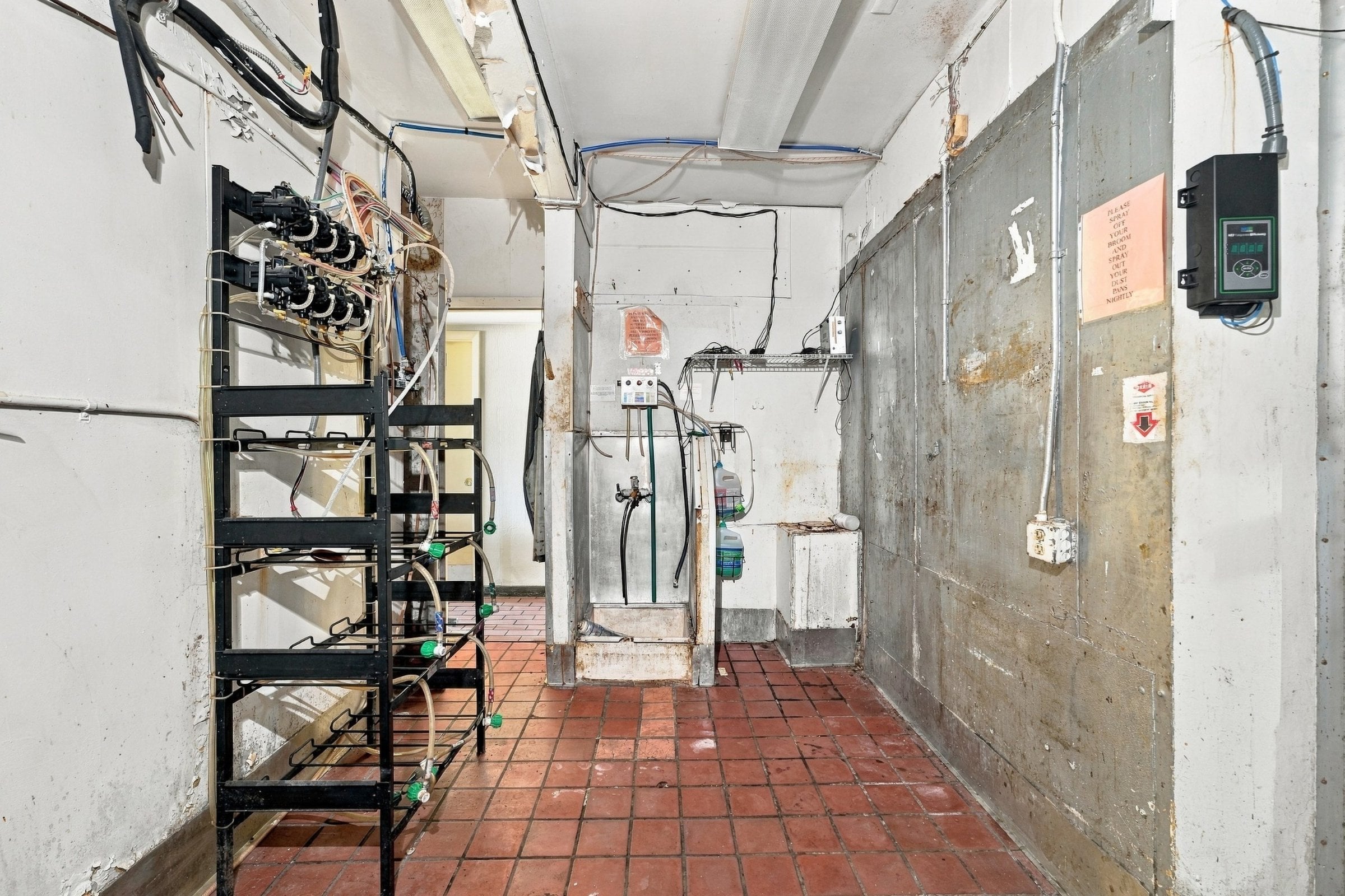 Drive-Thru Opportunity For Sale - Thumbnail 5