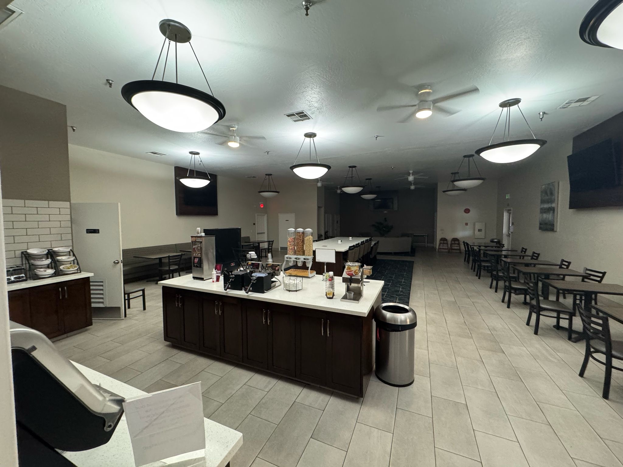 Full Restaurant for Lease in Manteca CA - Image 3