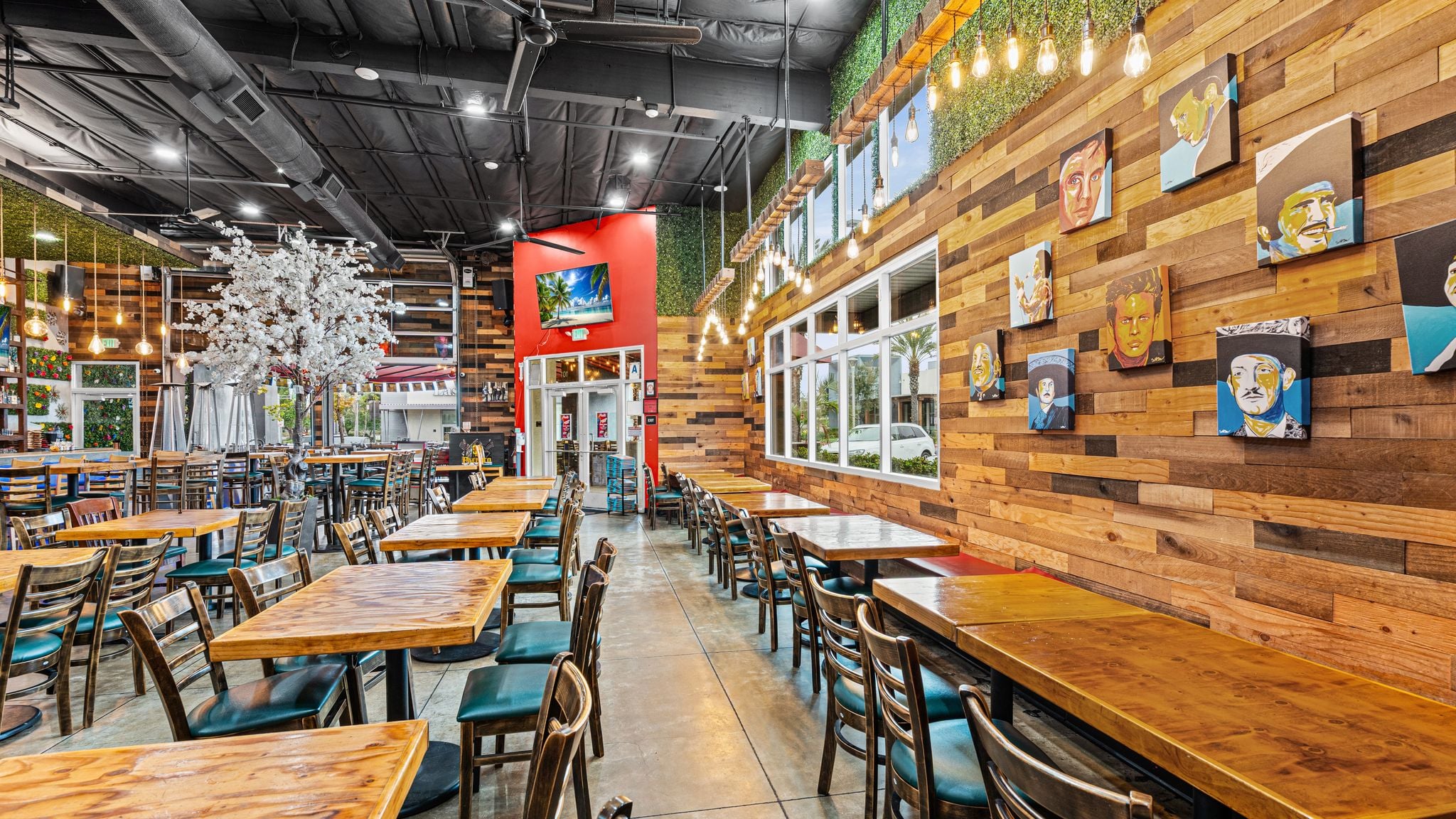Established and Profitable Mexican Restaurant in High Traffic Location - Thumbnail 2