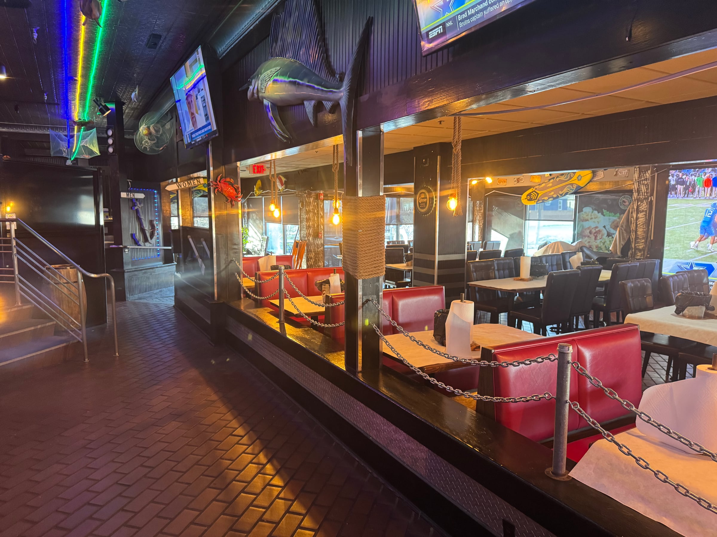 Freestanding Restaurant Space - FOR LEASE