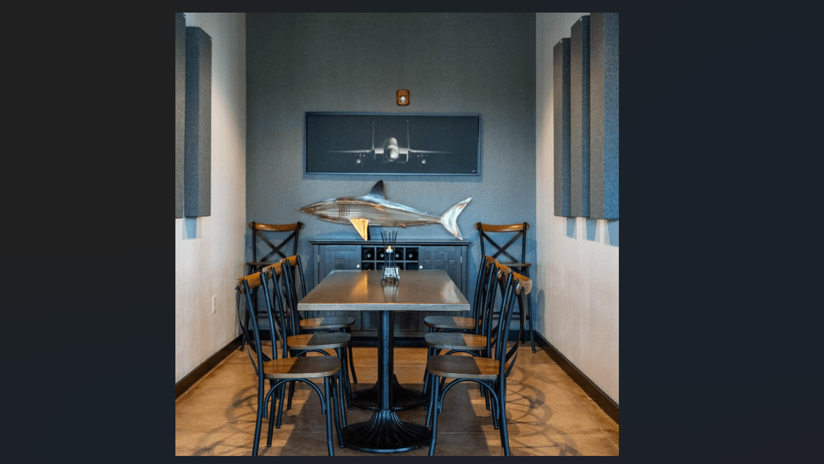 Beautiful Turn-Key Restaurant - Thumbnail 4
