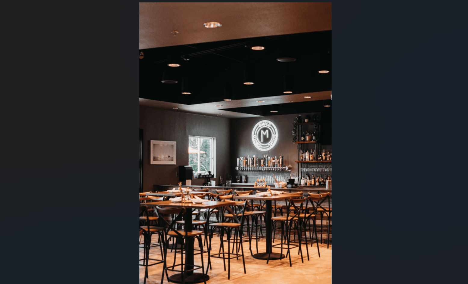Beautiful Turn-Key Restaurant - Thumbnail 3
