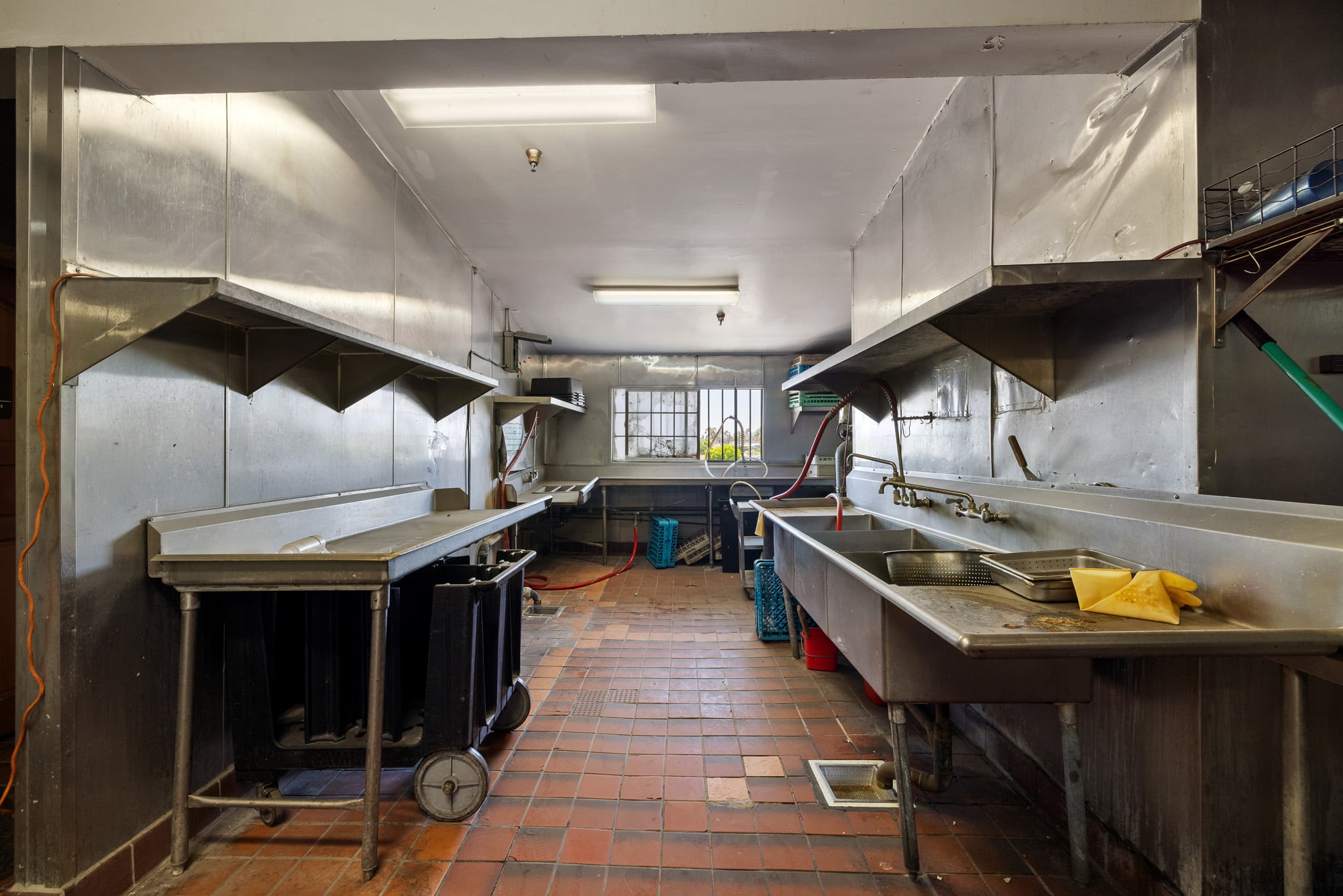Full Restaurant for Lease in El Monte, CA, 12,703 SF - Thumbnail 5