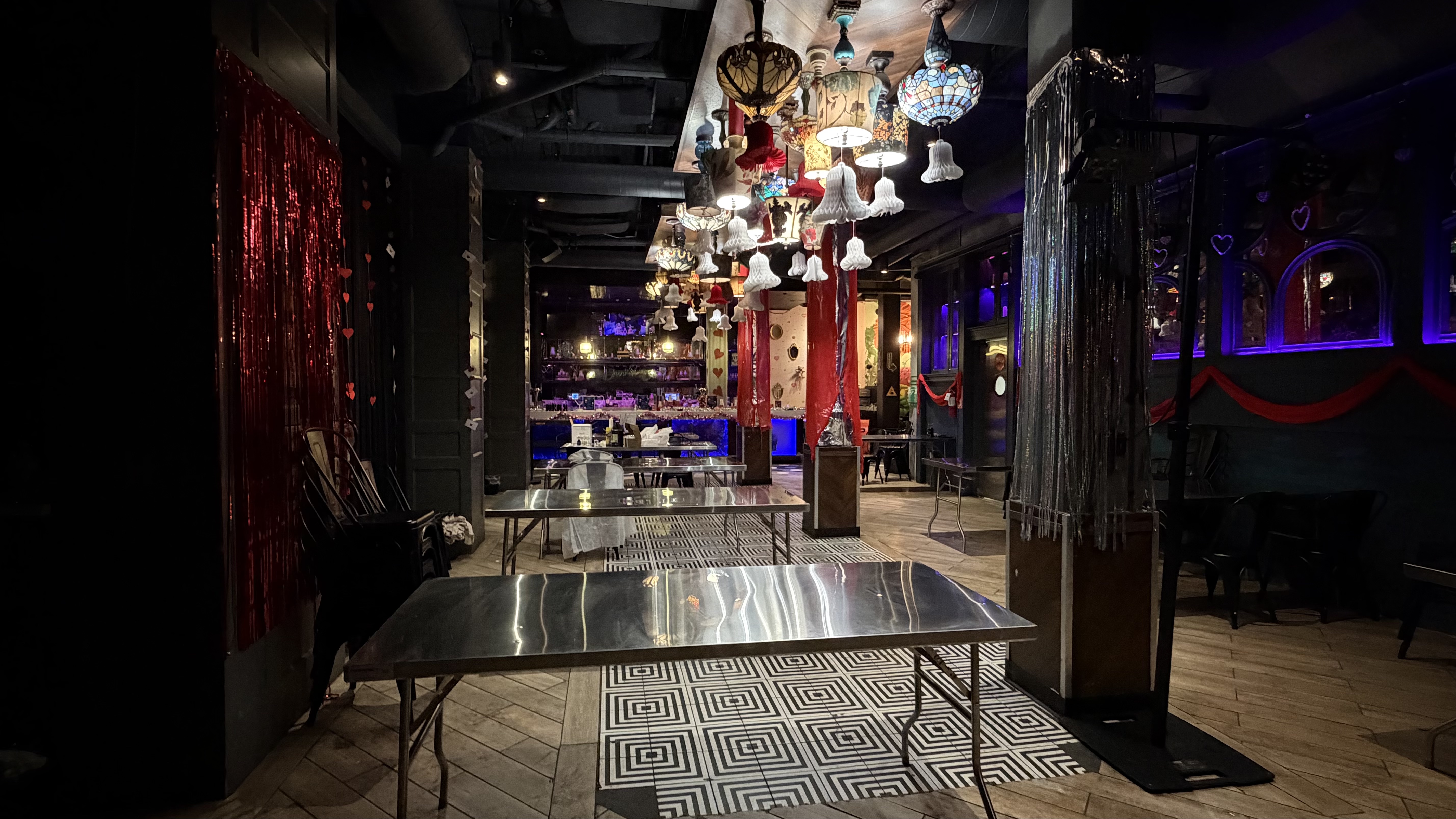 Fully Fixturized Bar/Restaurant in Los Angeles - Thumbnail 4