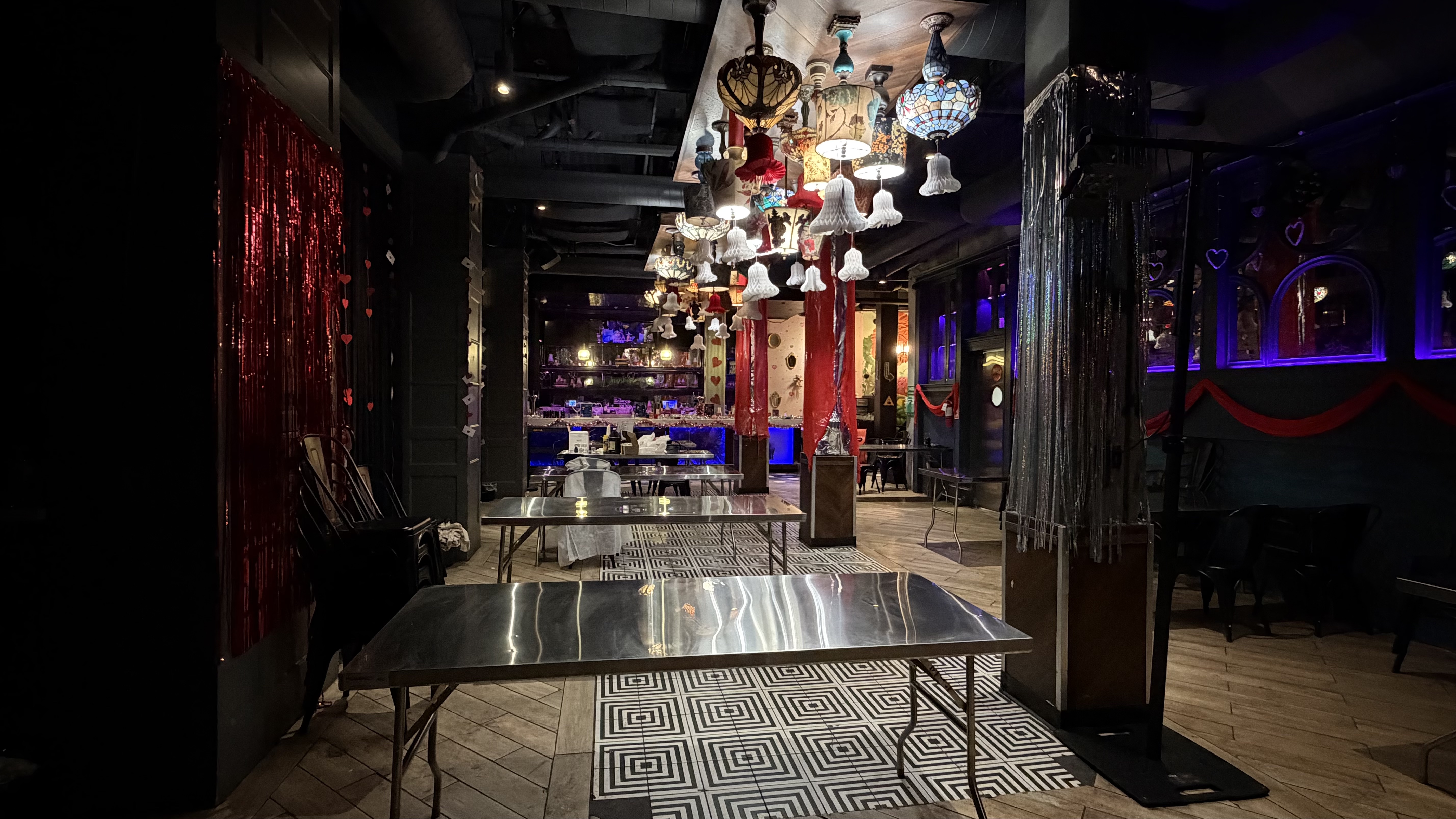 Fully Fixturized Bar/Restaurant in Los Angeles - Thumbnail 6