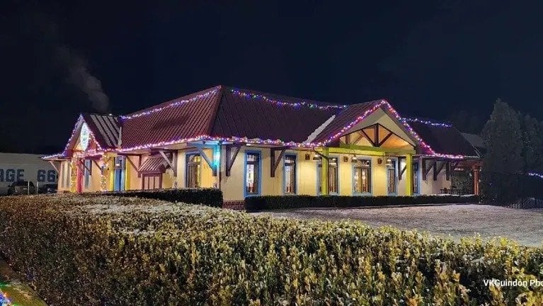 Multi-Use Bar & Lounge for Sale in Lapeer, MI, 4,500 SF - Image 2