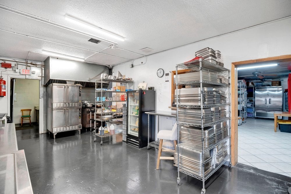 Fast Casual Restaurant for Sale in Zellwood, FL, $775K - Thumbnail 4
