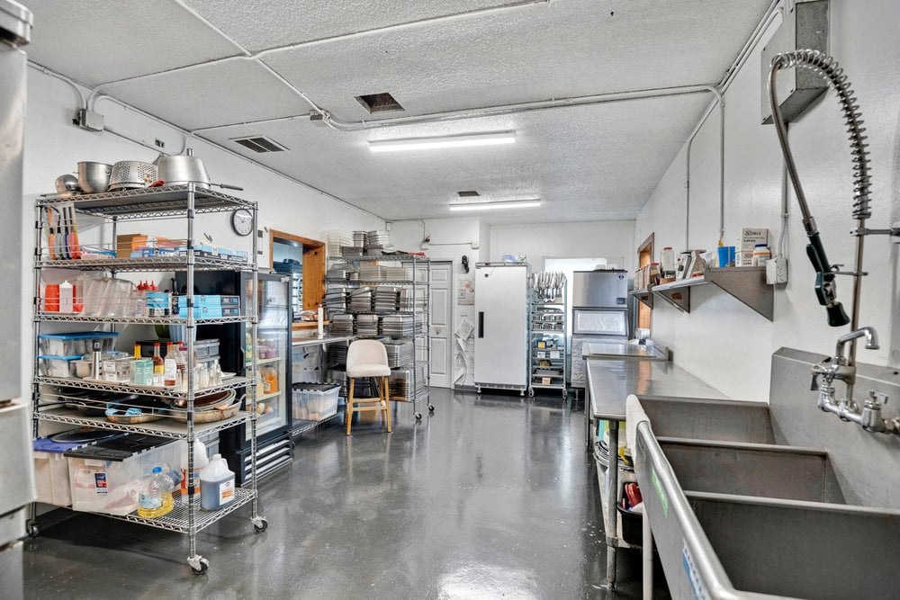 Fast Casual Restaurant for Sale in Zellwood, FL, $775K - Thumbnail 5