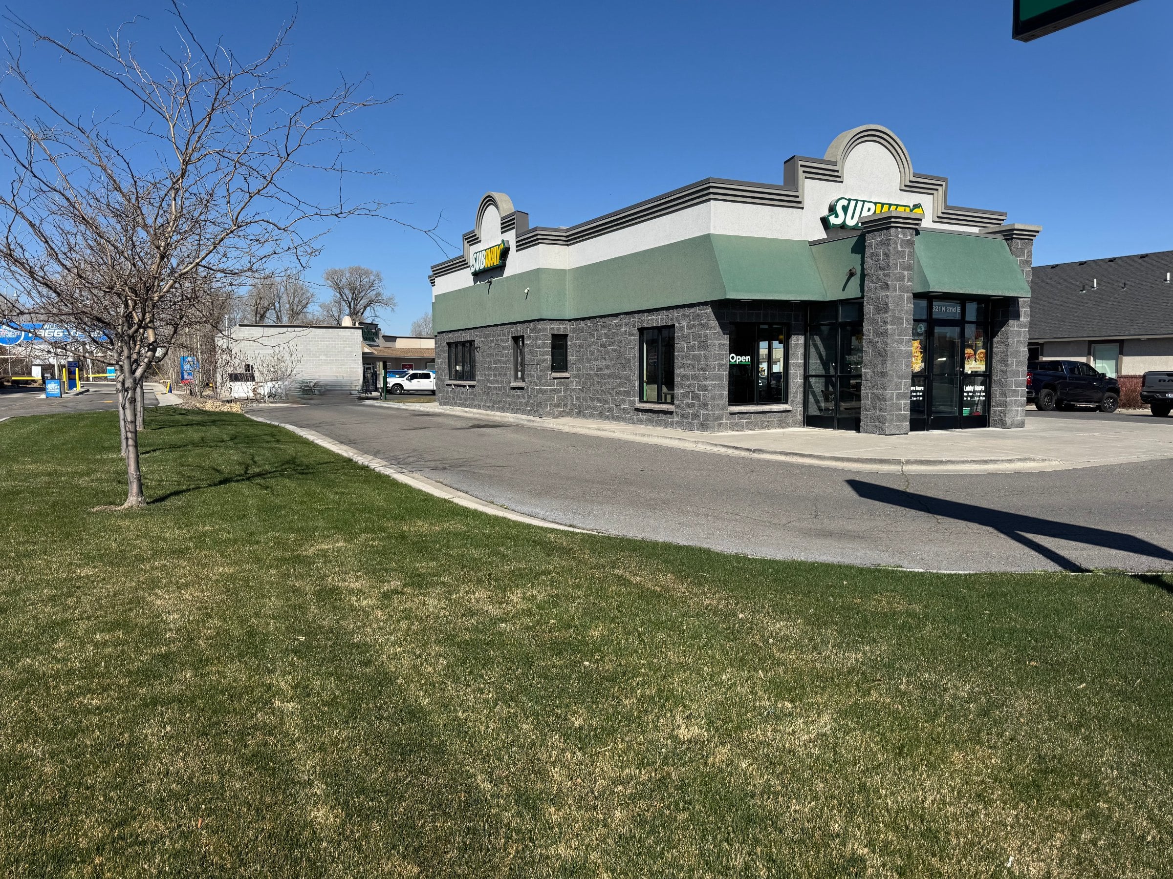 NON HOODED for Sale in Rexburg, ID