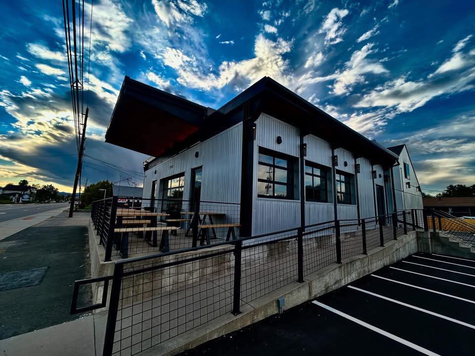 TURNKEY RESTAURANT + REAL ESTATE OPPORTUNITY IN WHEAT RIDGE - Thumbnail 5