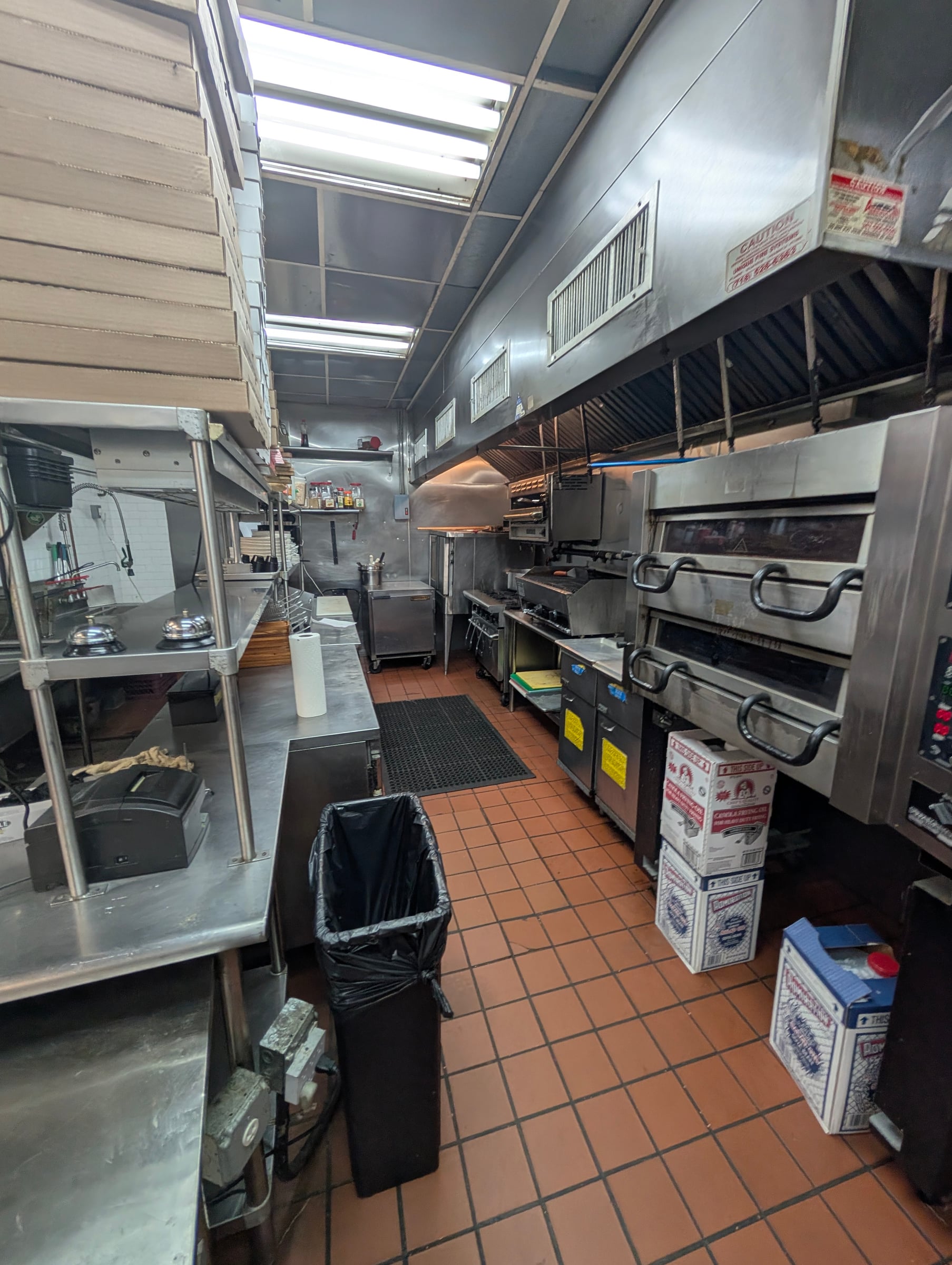 Uptown: Vented Bar / Restaurant