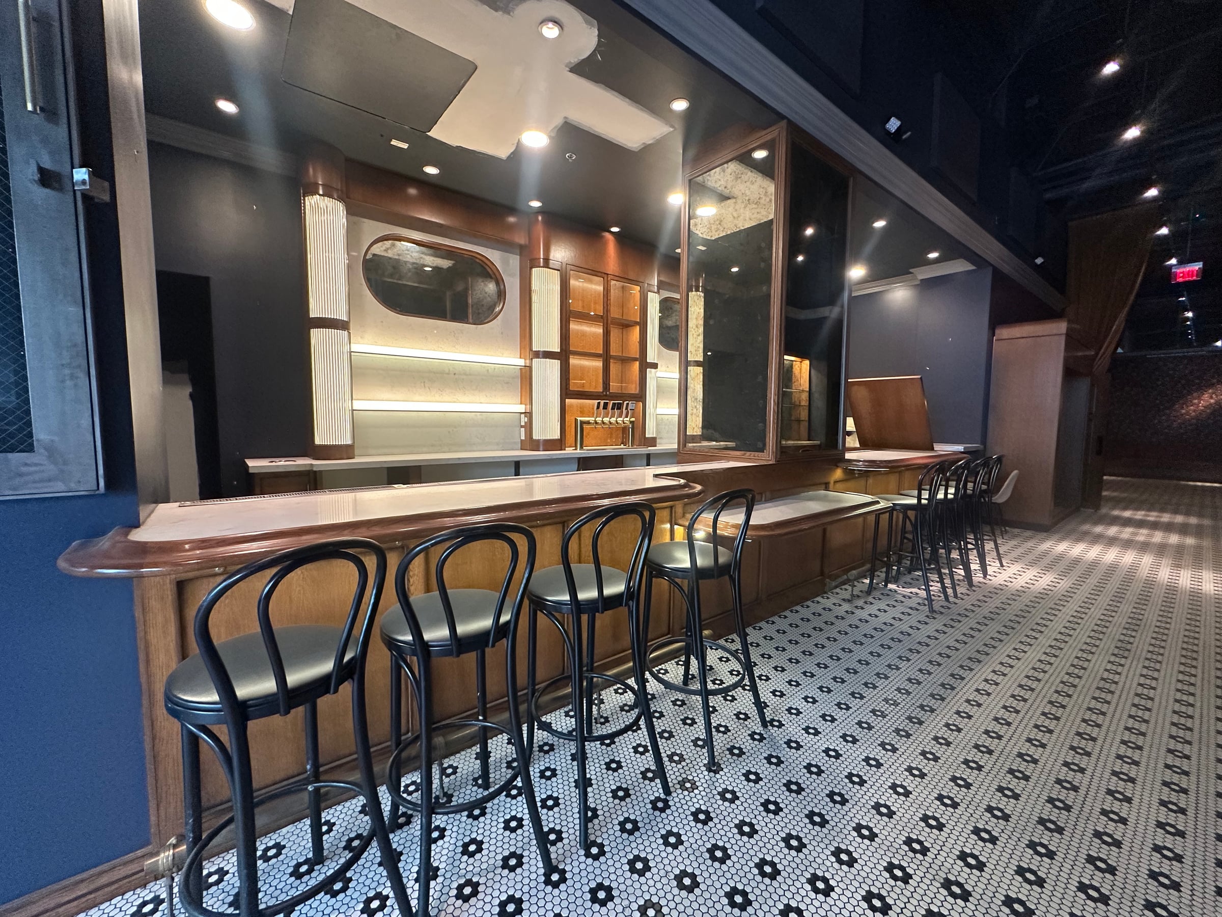 Full Restaurant for Lease in Central LA, Los Angeles, CA – 4,703 SF