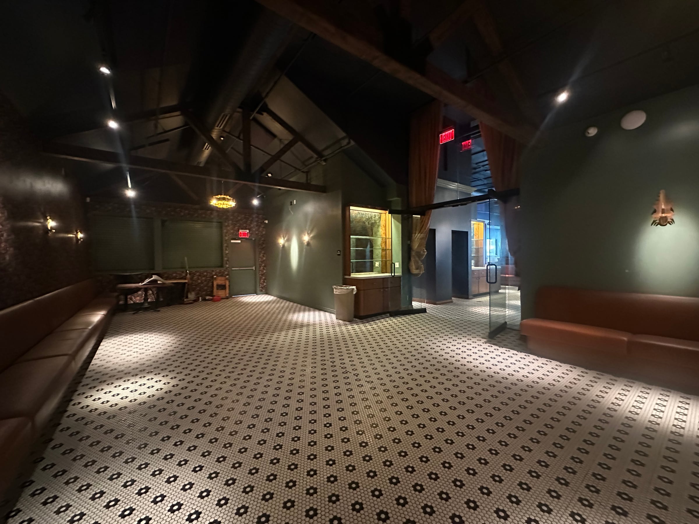 Full Restaurant for Lease in Central LA, Los Angeles, CA ,  4,703 SF - Thumbnail 4