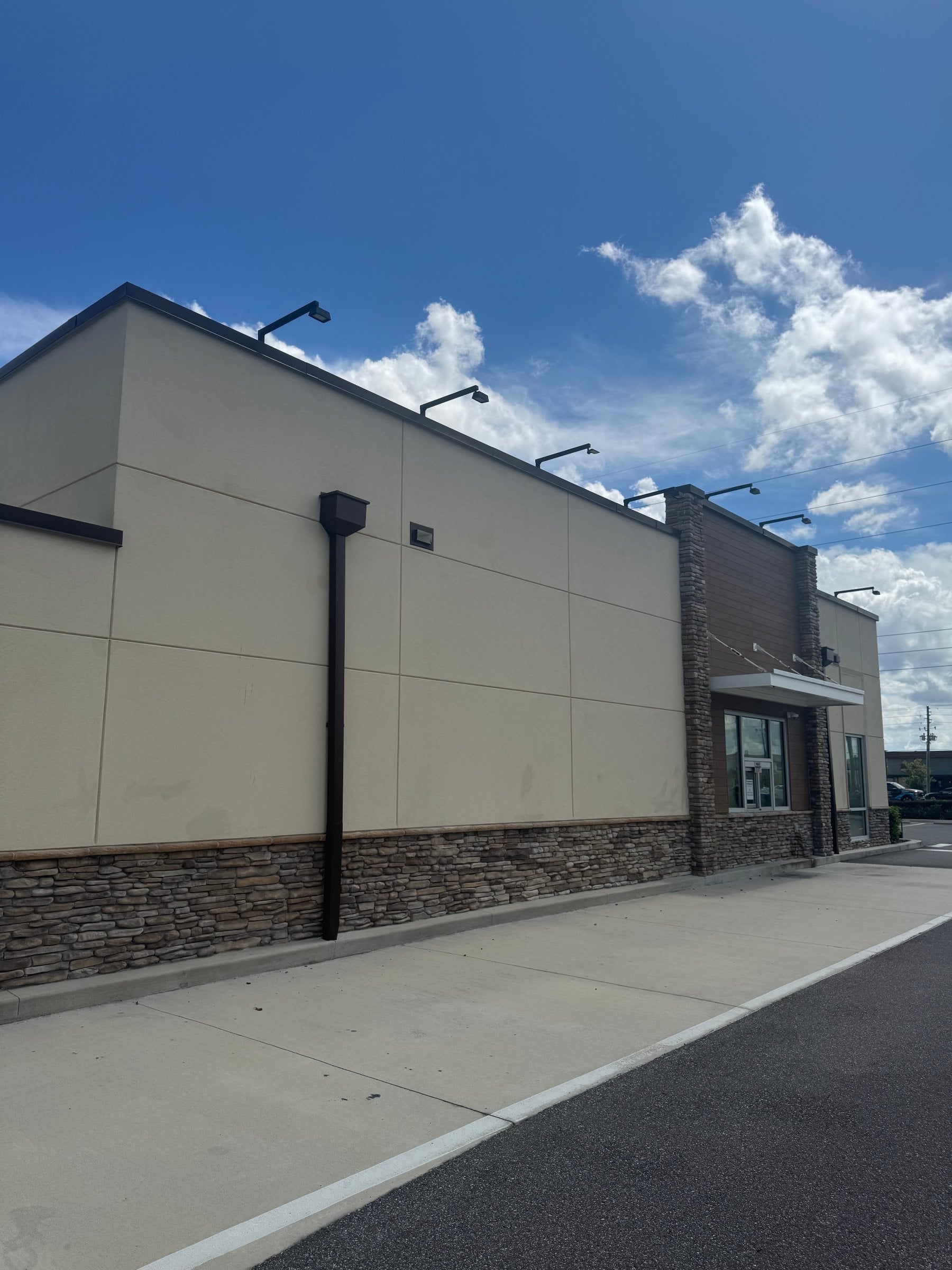 Drive-Thru Restaurant for Sub-Lease in Land O' Lakes, FL, 2,122 SF - Thumbnail 3