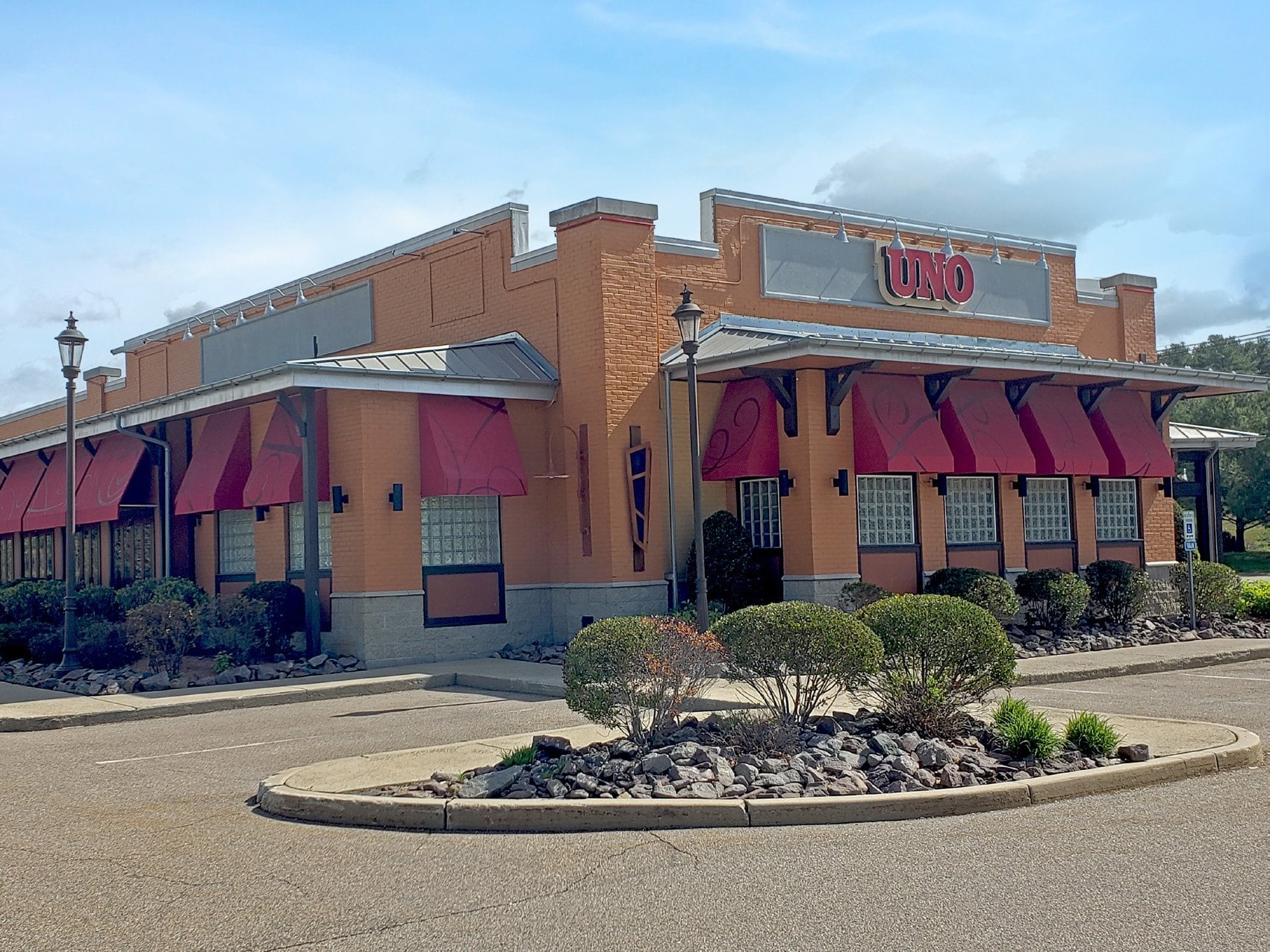 Full Restaurant for Lease in Wrentham, MA, 6,479 SF - Thumbnail 4