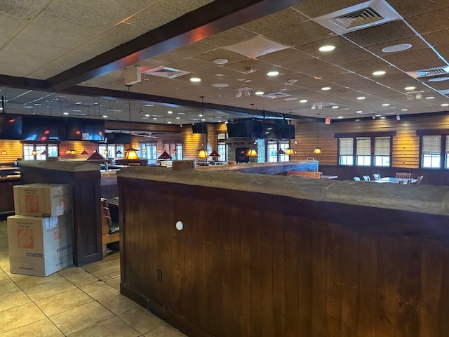 Full Restaurant for Lease in Stoughton, MA, 5,856 SF - Thumbnail 4