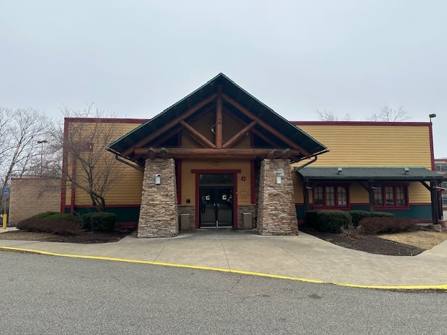 Full Restaurant for Lease in Stoughton, MA, 5,856 SF - Thumbnail 2