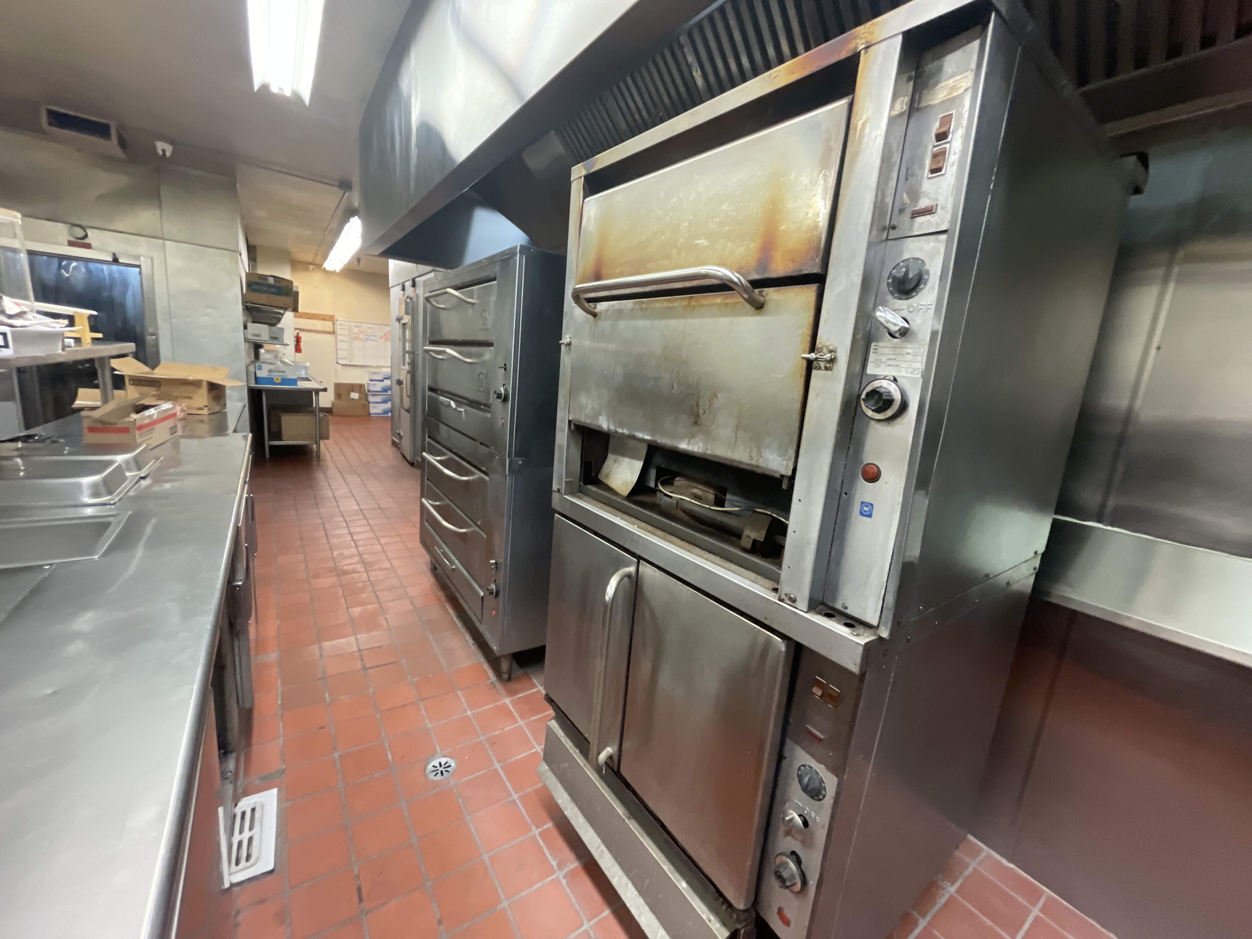 Multi-Use Full Restaurant for Lease in Stockton CA - Thumbnail 6